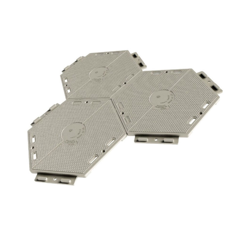 Platingraue Bodenplatten aus Kunststoff